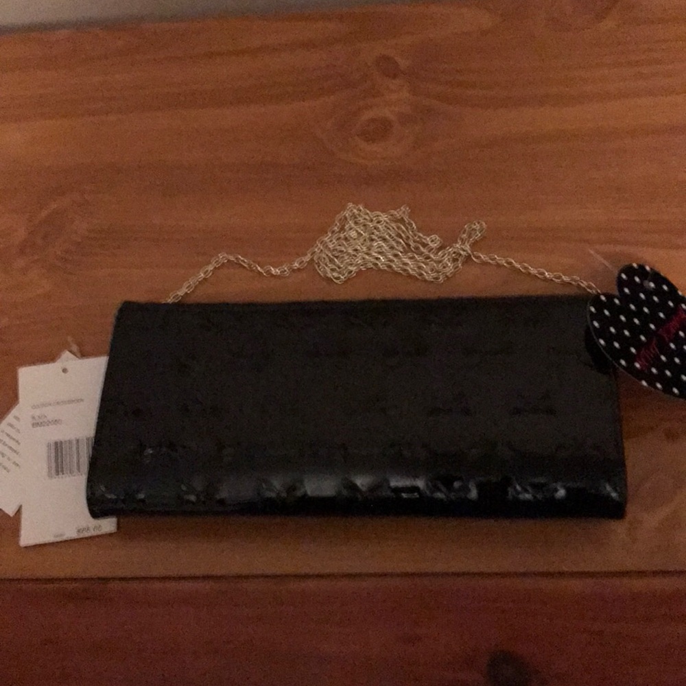 BETSEY JOHNSON CLUTCH CROSSBODY BLACK 68.00 NWT - Picture 7 of 8
